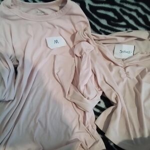 Baby Pink casual pink top and a lace crop top in different sizes bundle! 💕